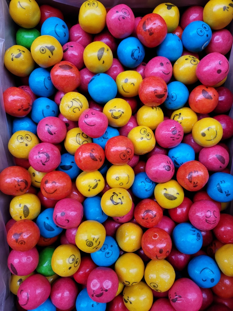 ​​​لبان سمايل